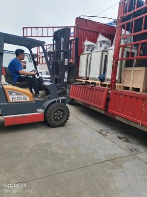 Máquina avanzada de tejido de sombreros reflectores 7G-18G con alimentador 2F-10F