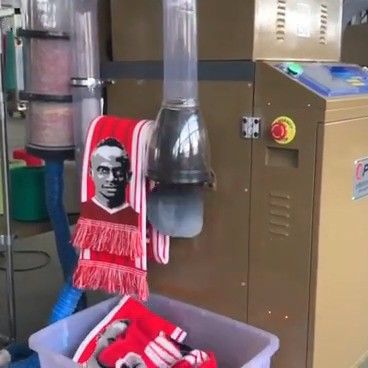 La máquina automática de bufanda de Jacquard de OPEK La solución definitiva para las empresas de publicidad