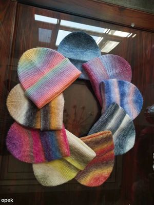 Máquina de tejido de talla 7G-18G para sombreros de poliéster y sombreros de lana elegantes de punto de costilla OPEK
