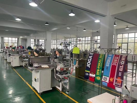 Máquina de coser industrial profesional Opek 300HS perfecta para la producción de sombreros