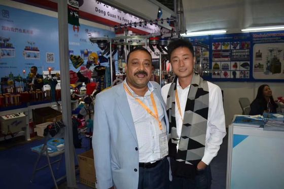 CE ISO aprobado Opek-300HS sombreros máquina de coser máquina de coser borde con velocidad máxima de 28 &quot;