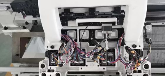 Máquina de tejer plana computarizada de cuello de ancho múltiple para diversos productos