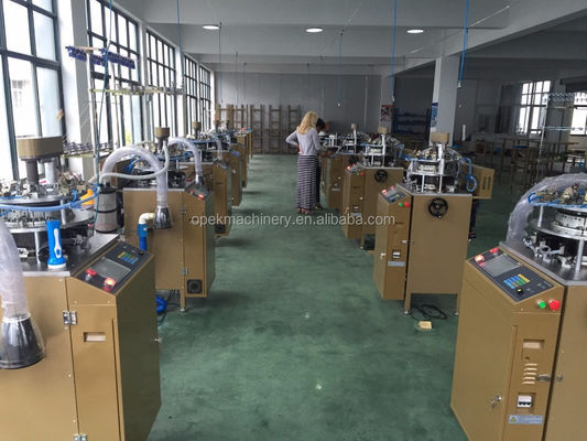 Equipo avanzado de fabricación de sombreros Jacquard de alta velocidad en 1kw con alarma automática