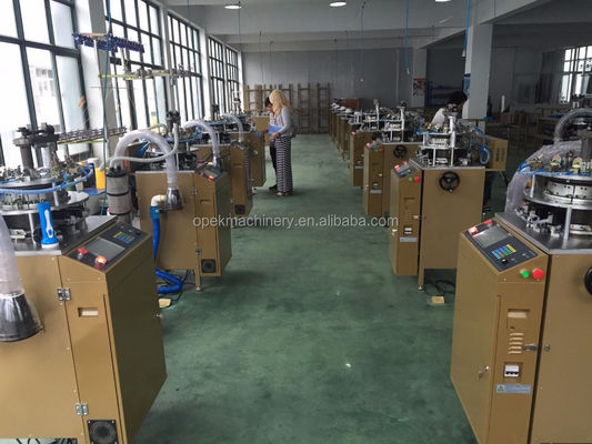 Equipo avanzado de fabricación de sombreros Jacquard de alta velocidad en 1kw con alarma automática