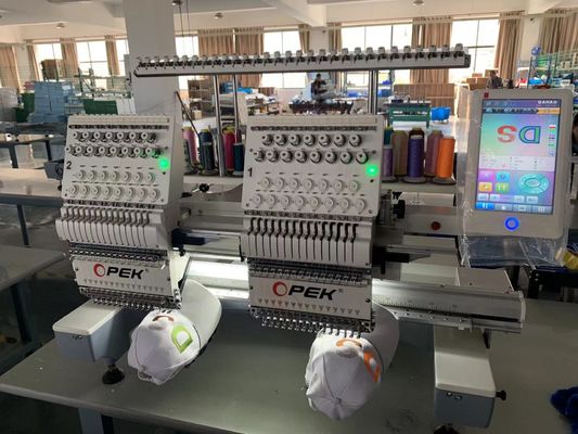 Aumente la productividad de su ropa con la máquina de bordado computerizada OPEK 1206