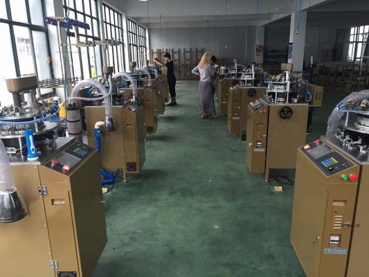 Máquina de tejido de 325 kg de tejido único de punto de estilo de chaqueta de punto fabricada