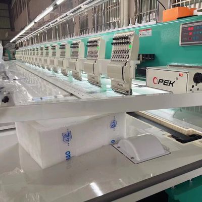 Opek 1520 Máquina de bordado plano de alta velocidad 900W Potencia y suministro universal incorporado