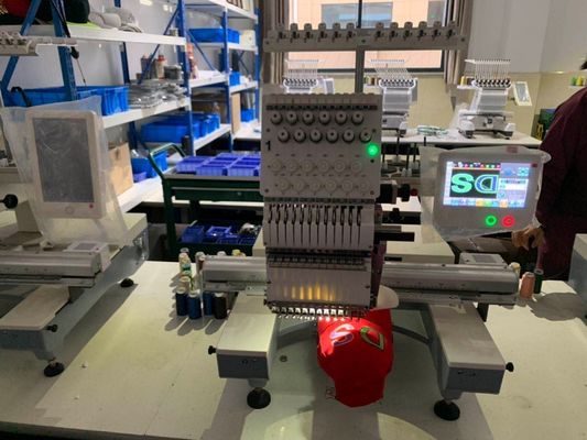 4 cabeza 3 2 máquina de bordado computarizada de cabeza única con mesa de trabajo tamaño 210*110cm