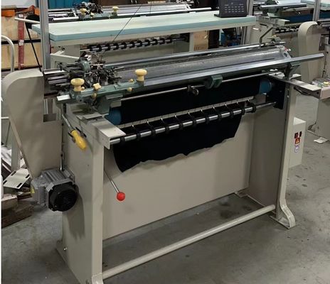 Máquina semiautomática de tejido plano de un solo carrito con tres sistemas 2790*2010*940mm