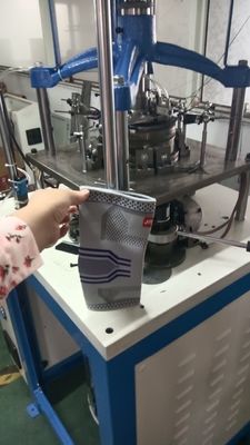 Máquina de tejido de rodilla computarizada de 4 alimentadores de alta velocidad con 4 colores de jacquard