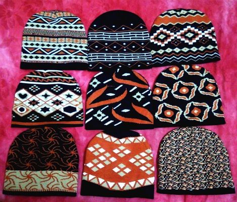Máquina de tejido circular de alarma totalmente automática para sombreros con gorra de bufanda Producción en casa